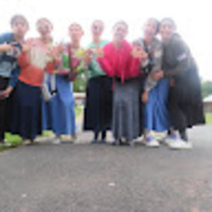 Meet your Posher, Tzipo